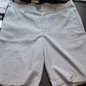 Izod Men's Pinstriped Black and White Shorts